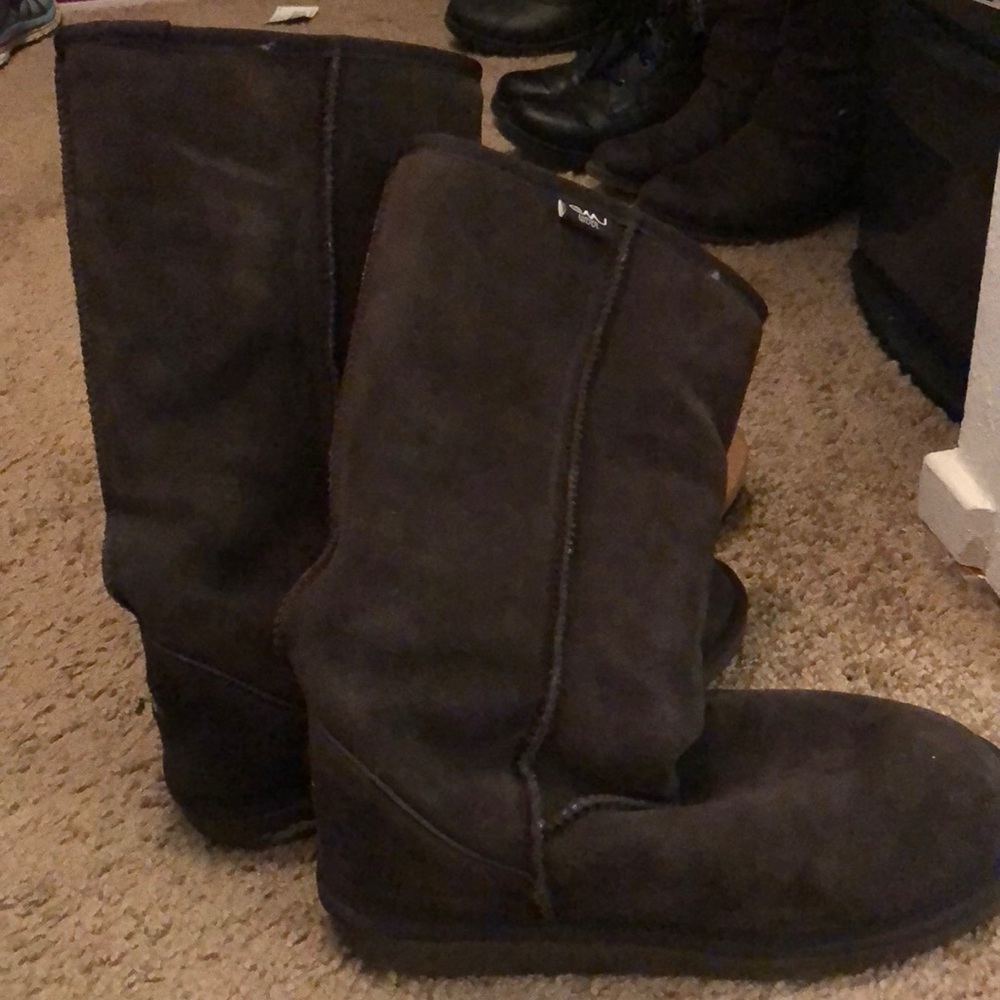 Emu boots